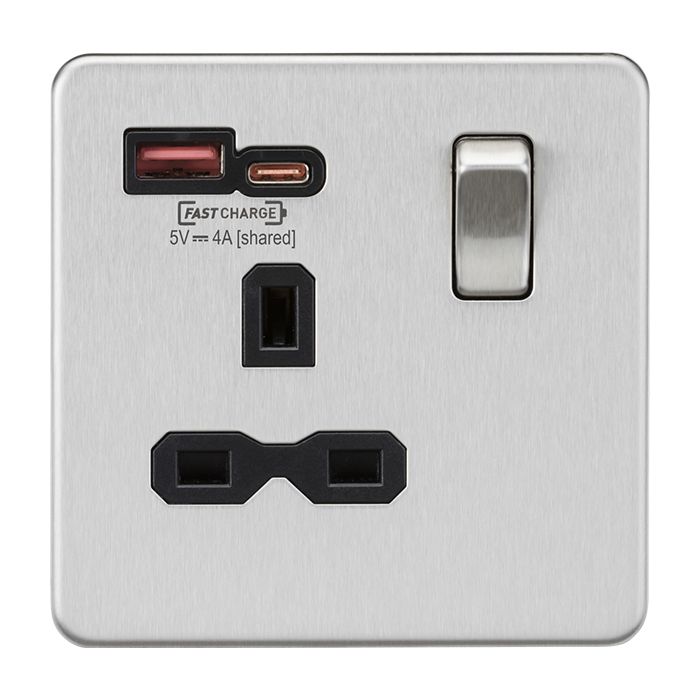 MLA Knightsbridge Brushed Chrome Single Socket with Dual Fastcharge USB A+ C Black Inserts