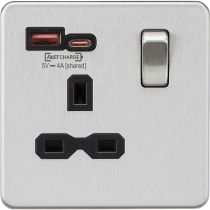 MLA Knightsbridge Brushed Chrome Single Socket with Dual Fastcharge USB A+ C Black Inserts